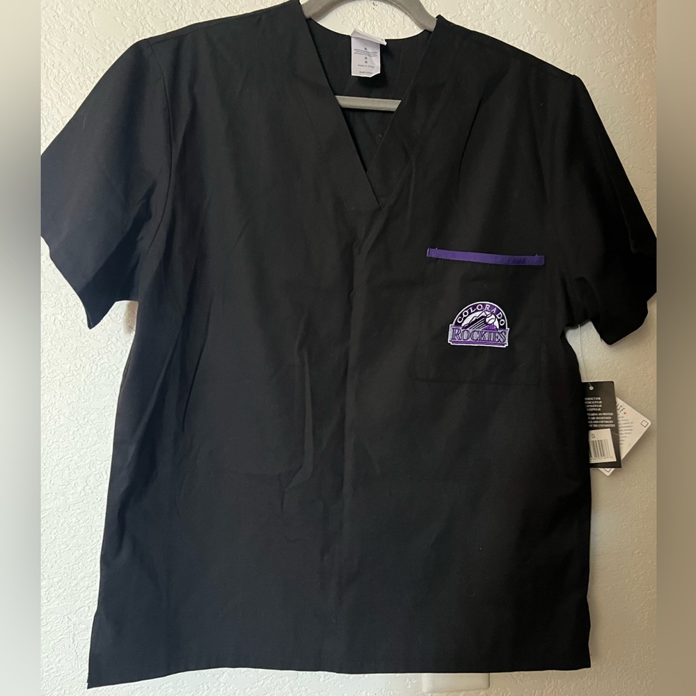Colorado Rockies NWT Scrub Top